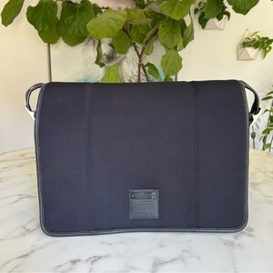 COACH Vintage Neo Mail Bag 6208 Neoprene Leather Black Messenger Large Crossbody